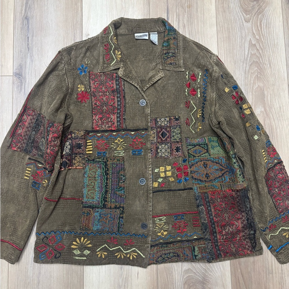 Chico’s dark olive floral embroidered boho vibe button up Jacket size 2